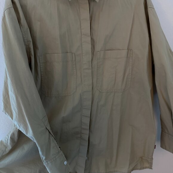 Levis Button Down - Picture 4 of 6